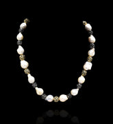 Mireya Baroque Pearl Necklace - The Pashm